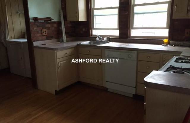 34 UPLAND Rd. Gallery 2
