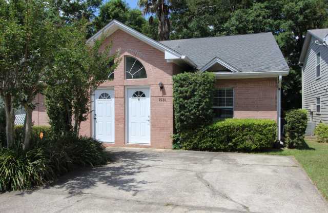 2534 Golden Park Lane photos photos