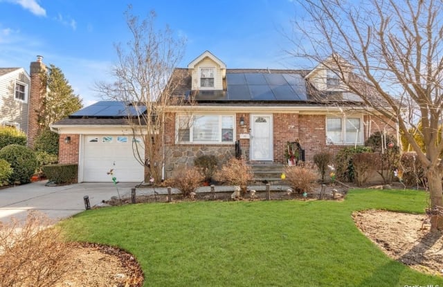 1815 Schermerhorn Street - 1815 Schermerhorn Street, Merrick, NY 11566