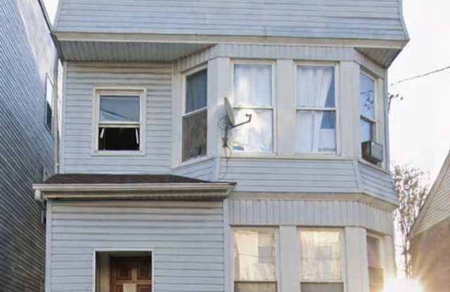 118 Ridgewood Ave photos photos