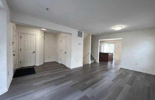 707 HORSE CHESTNUT Court Gallery 3