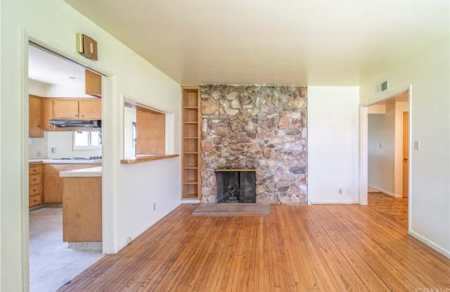 121 Pflueger Avenue Gallery 4