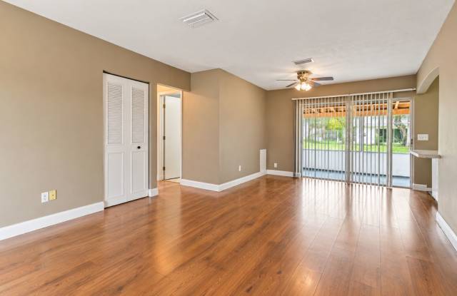 1002 Cobblestone Dr Spring Hill, FL 34606 Gallery 4