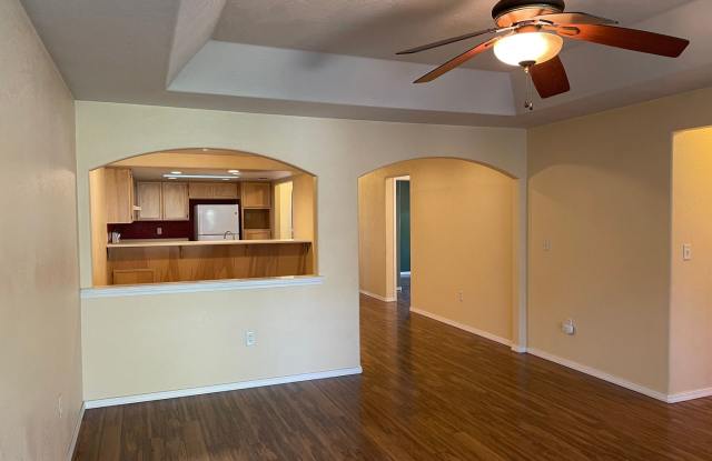 Mature Landscaping-3 Bedroom 2 Bath Duplex photos photos Mature Landscaping-3 Bedroom 2 Bath Duplex photos photos