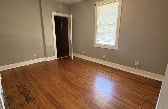 15 Elmwood Street NE Gallery 2