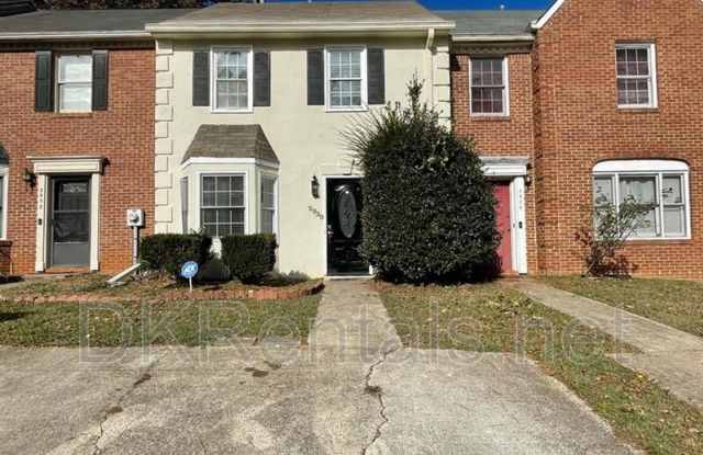 2930 Governors Ct photos photos