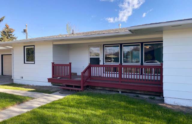 3 bed 1 bath single story home Gallery 1