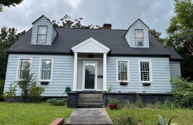 Charming bungalow downtown photos photos