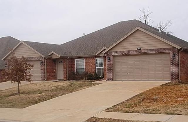 275 Copper Oaks  DR - 275 Copper Oaks Drive, Centerton, AR 72719
