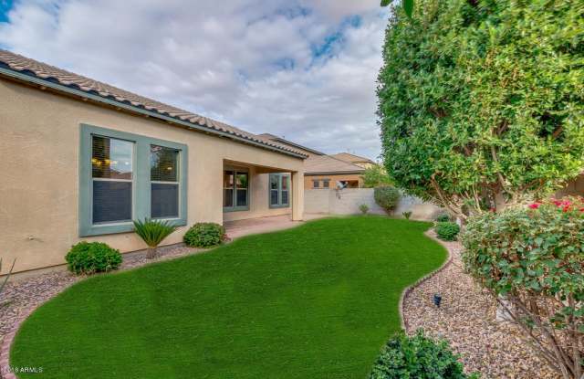 15383 W Montecito Avenue Gallery 4