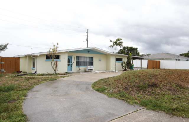 351 Avenida Central - 351 Avenida Central, Brevard County, FL 32903