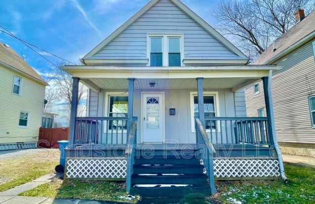 907 W 11th - 907 West 11th Street, Lorain, OH 44052