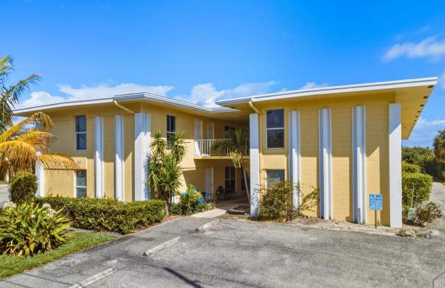 727 Hummingbird Way unit: 2 photos photos