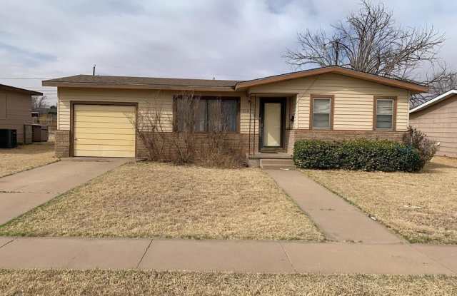2301 41st St photos photos