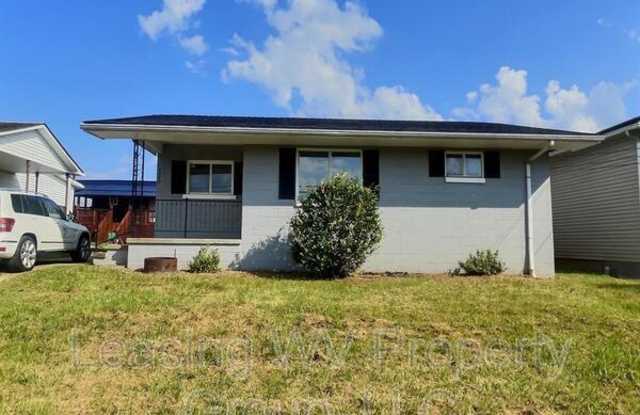 2489 Main Street photos photos