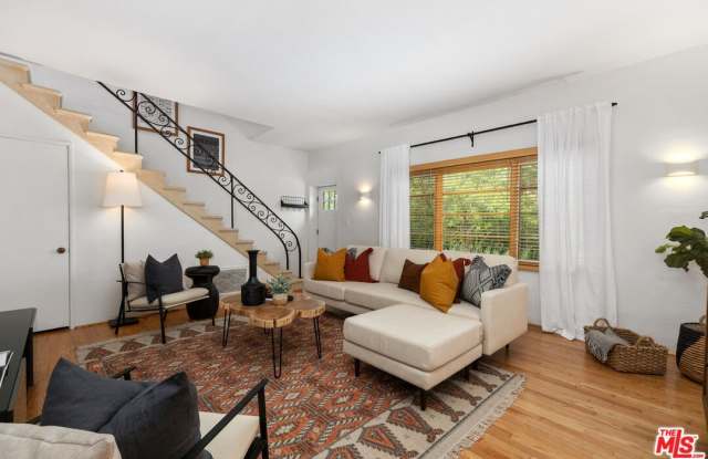 466 N Harper Ave photos photos