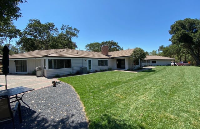 39 Valley Rd - 39 Valley Road, Woodside, CA 94027