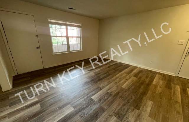 Condo for rent in Hoover Gallery 3
