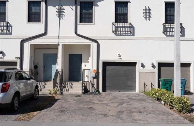 1176 SW 7 Court photos photos