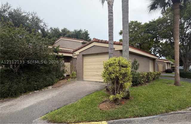 407 Bonnie Brae Way Gallery 1