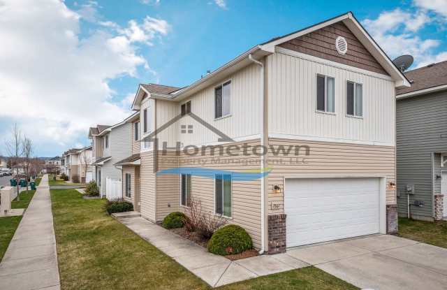 Townhouse Style Home with 3 Bedrooms, 2.5 Bathrooms, and a 2-Car Attached Garage Available in Coeur d'Alene! photos photos