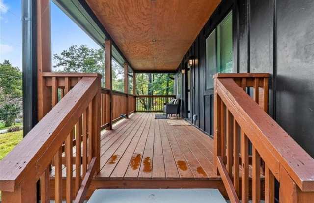1111 Hillcrest Drive SE photos photos 1111 Hillcrest Drive SE photos photos