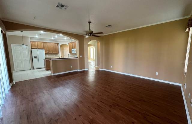 2641 MAGGIORE Circle Gallery 4