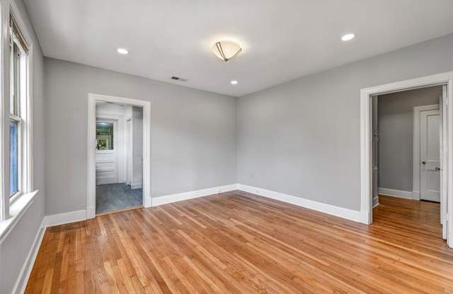 5639 Vickery Boulevard Gallery 4