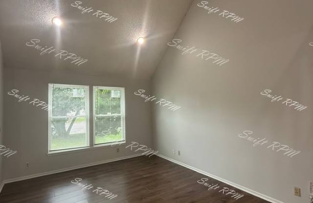 6704 West 150th Street Gallery 3