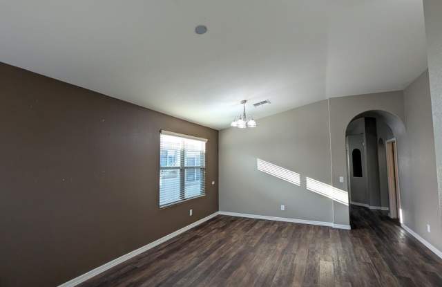 4230 E SANDY Way Gallery 3
