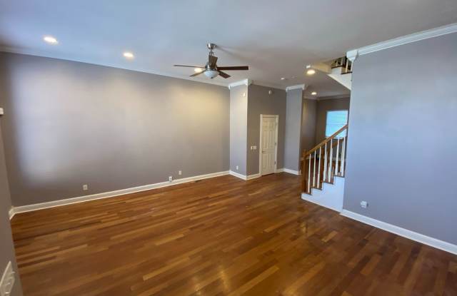 2628 Lafayette Avenue Gallery 2