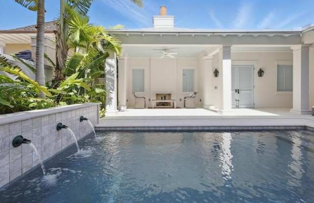9170 Marsh Island Drive Gallery 2