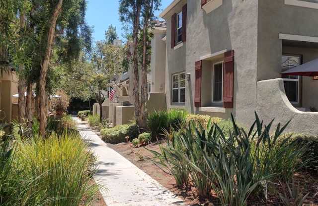 Move-in Ready! 3-Bedroom Skyview Ridge Townhome Gallery 3