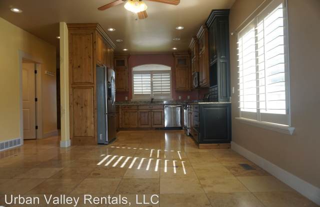 222 E. Belle Glenn Cir Gallery 3