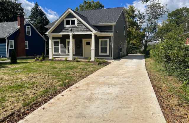 Pre-Leasing Now for 2026 UK School Year! photos photos