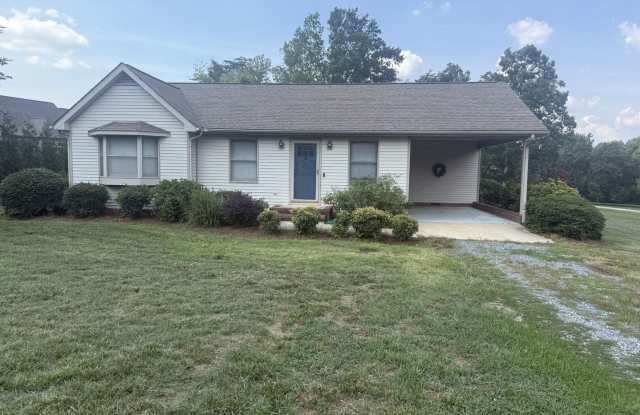 2 Bedroom Home In Stokesdale - Northwest School District! photos photos 2 Bedroom Home In Stokesdale - Northwest School District! photos photos