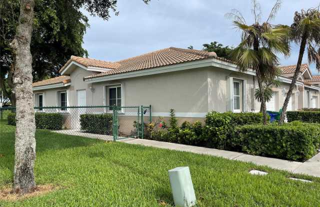 1810 SW 114th Terrace Gallery 2