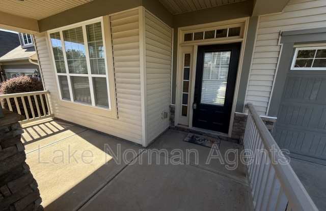 111 Edenton Lane Gallery 2