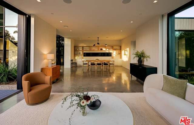 901 Flower Ave photos photos