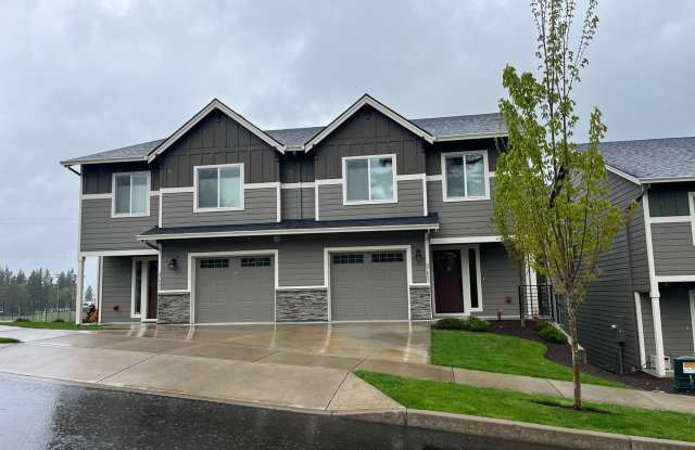 Spacious Townhome Style Duplex Unit photos photos