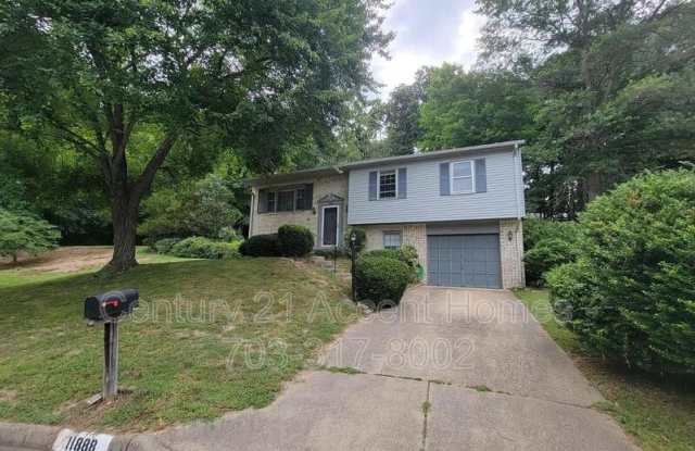 11888 Catoctin Drive - 11888 Catoctin Drive, Lake Ridge, VA 22192