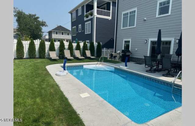 161 Baltimore Avenue photos photos
