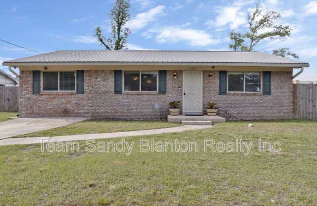 2325 Merle Circle photos photos 2325 Merle Circle photos photos