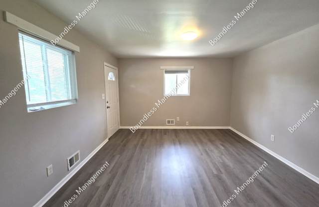 2762 Palm Dr Gallery 4