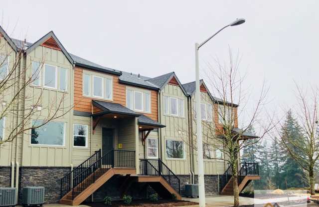 LUXURY TOWNHOUSE; 2 CAR GARAGE, BONUS ROOM AND GORGEOUS FINISHES! - 16843 Champion Way, Sandy, OR 97055