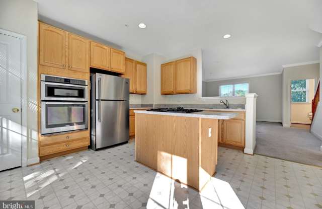 5428 MARSHALLS CHOICE Drive Gallery 2