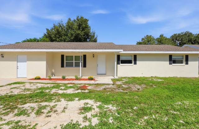Beautiful 3-Bedroom, 2-Bath Home with Modern Kitchen & Covered Patio in Lakeland, FL! Gallery 3