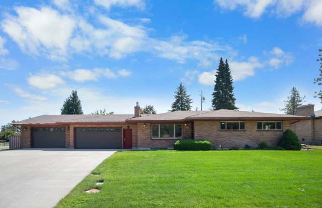 Fully Furnished 3 bedroom/3 bathroom North Spokane Home photos photos