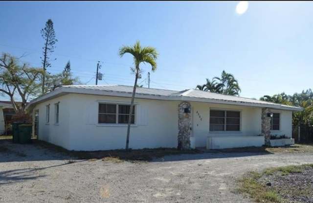 4560 Capri Dr Gallery 2