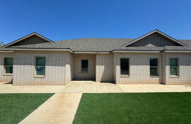 Available Now- HALF OFF FIRST FULL MONTH OF RENT photos photos